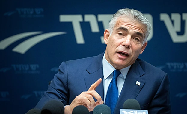 תוצאה טובה ללפיד בסקר