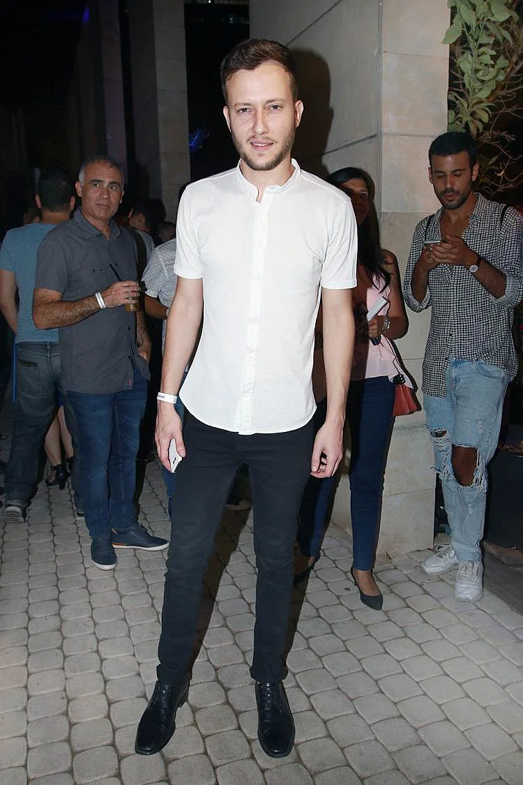 יון תומרקין