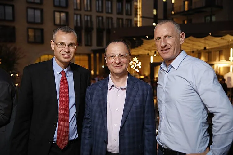 ליאור רביב, גוליאן לואיס ויריב לוין. צילום: יונתן הלפרין