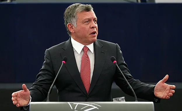 עבודות הסרת המגנומטרים, אמש