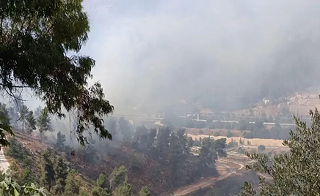 היציאה מהבירה נחסמה לתנועה