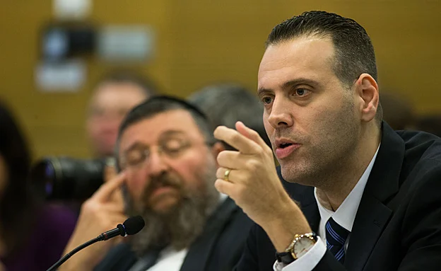 שיאן ההוצאות בקשר עם הבוחר. ח''כ זוהר