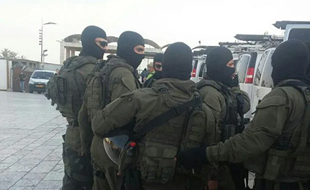 כוחות ימ''מ נפרסו בהר הבית