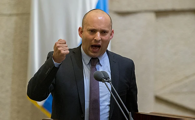 ''פוגע בהרתעה'', בנט (יונתן סינדל / פלאש 90)