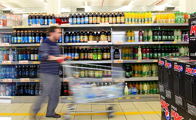 סכנות בין מדפי הסופר. ארכיון