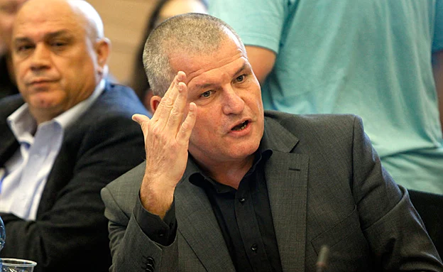 ח''כ רוזנטל. ''נוריד את הכפפות''