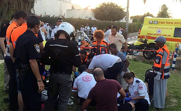 זירת הדקירה בקריית ים, היום (תיעוד מבצעי מד''א)