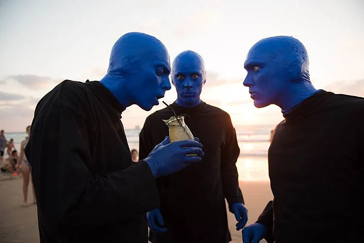 בלו מן גרופ