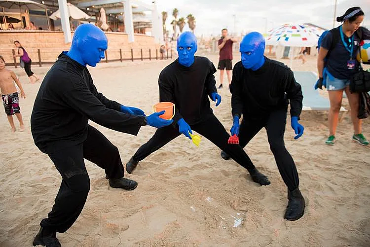 בלו מן גרופ