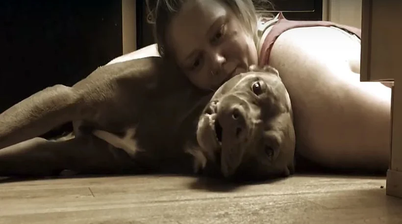 ג'נאיי וכלבה קולט