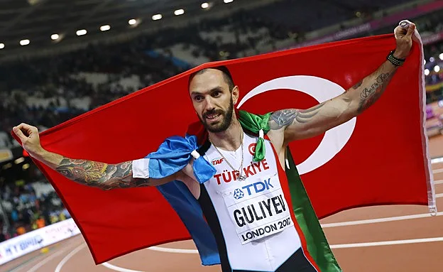 עם שני הדגלים, גולייב