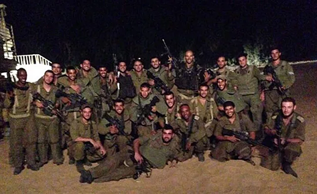 הפלוגה ובה גם סמ''ר משה דוינו ז''ל (דובר צה''ל)