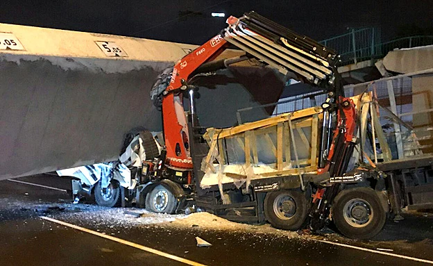 זירת הקריסה. סכנה לחיי הציבור (דוברות אגף התנועה במשטרה)