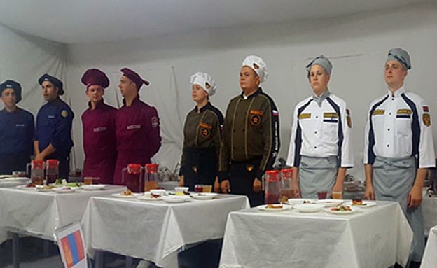 צוותי השיפוט בתחרות. מקום 4 לישראל (דובר צה''ל)