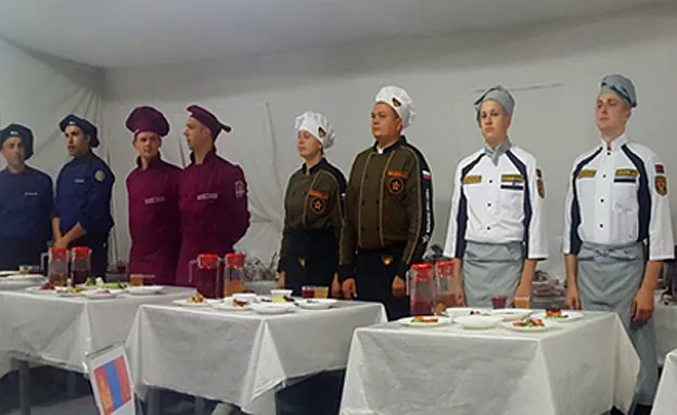 צוותי השיפוט בתחרות. מקום 4 לישראל (דובר צה''ל)