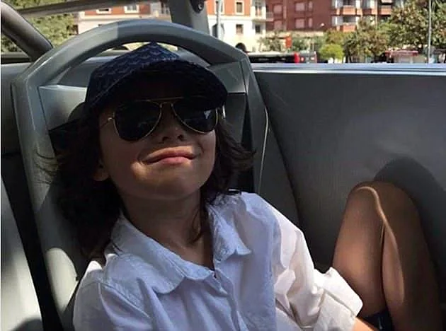 תמונתו האחרונה של ג'וליאן, שעות לפני הפיגוע