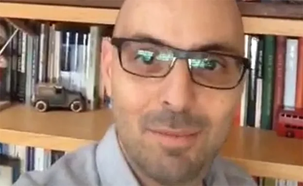 אלדד יניב, ארכיון