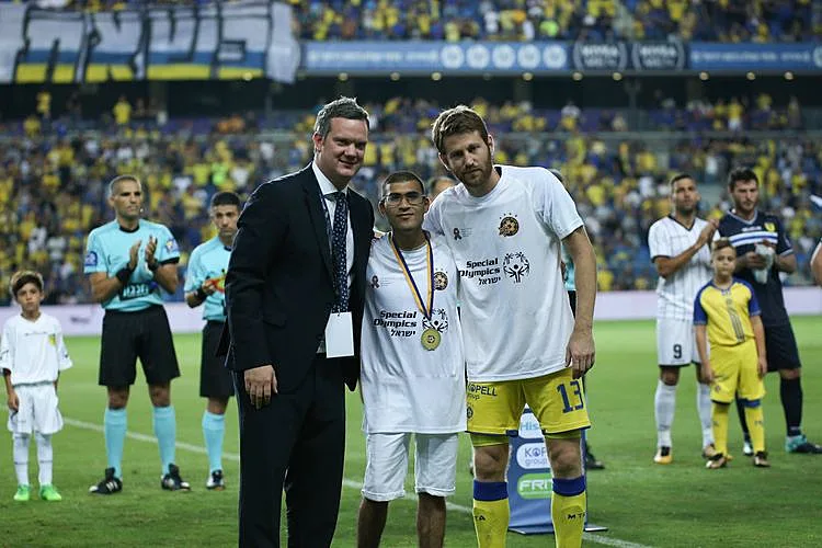 בן ייני, שלומי ג'יבלי ובן מנספורד. צילום יחצ