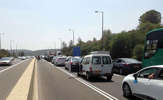 נהגים הופנו לדרכים חלופיות (הנכים הופכים לפנתרים)