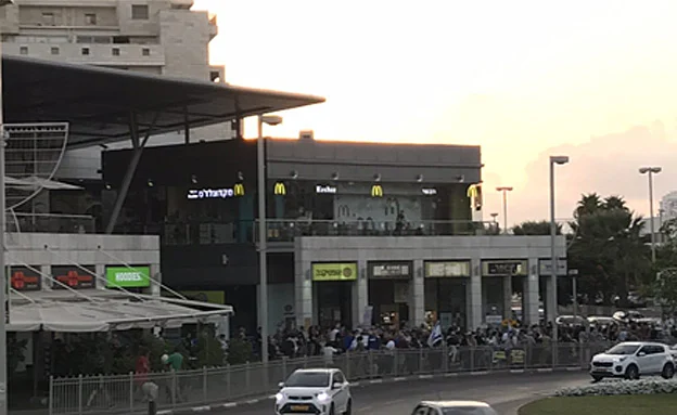 המפגינים שוב הגיעו לכיכר גורן