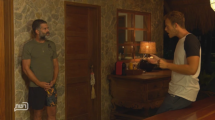 שגיא ברייטנר ורז זהבי מתוך וילת המושבעים
