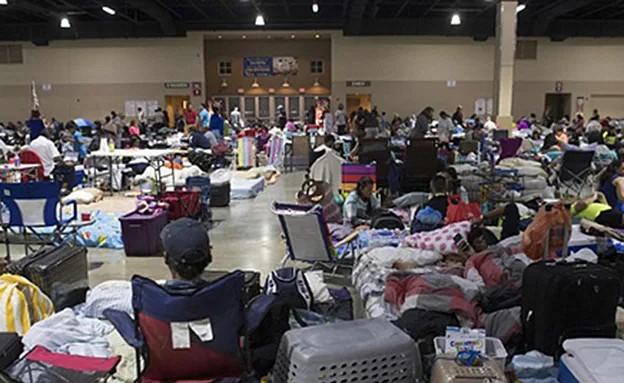 תושבים שפונו מבתיהם, מיאמי (סי אן אן)