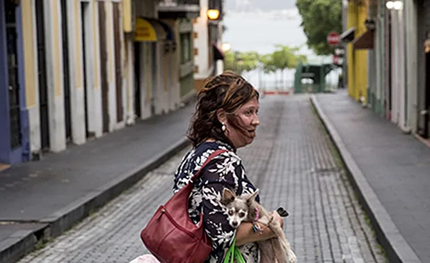 התושבים מתפנים למקלטים