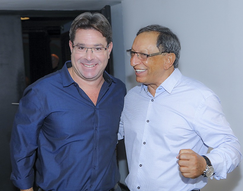 יוסי דלויה ואופיר אקוניס. צילום: רפי דלויה