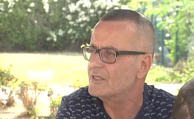 אביו של אביב: ''למה השיפוץ מתארך?''