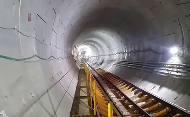 250 מטרים כבר נחפרו