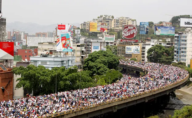 הפגנות נערכו גם מול שגרירויות ונצואלה