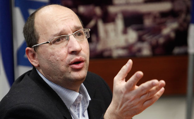 ''קמפיין מלא השמצות''. ניסנקורן