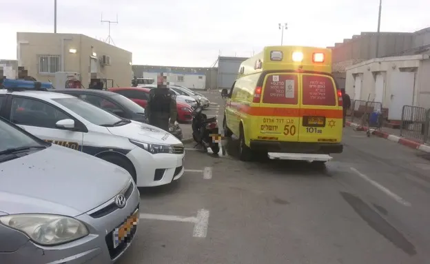 זירת הפיגוע במעבר קלנדיה, אתמול