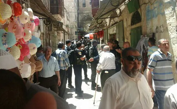 כוחות משטרה שהוזעקו לעיר העתיקה (שלמה מור)