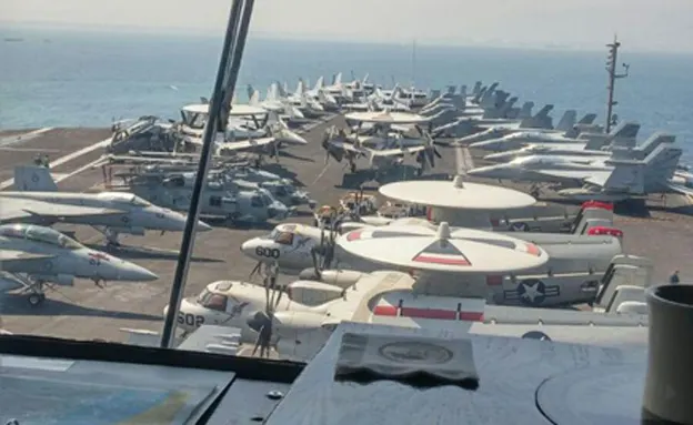 עשרות מטוסים ומסוקים (מומי גבאי, מחלקת ים נמל חיפה)