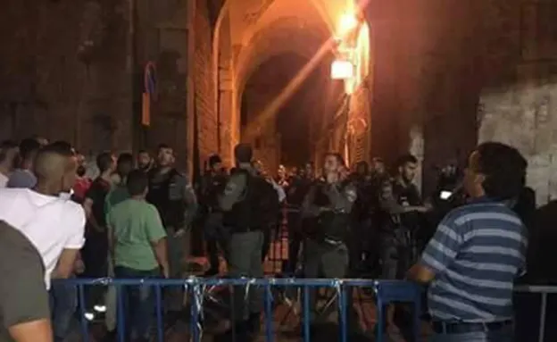 מהומות בהלוויה הערב