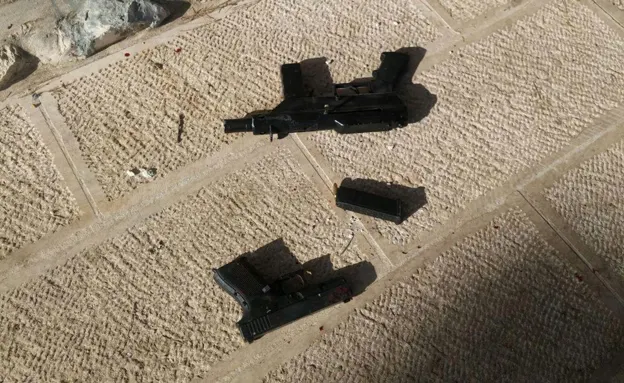 כלי הנשק בהם השתמשו המחבלים