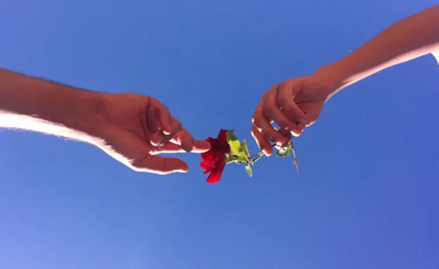 אלפים טסים להתחתן בחו''ל (ערן בריינר)