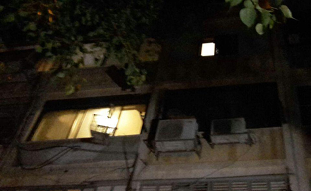 דירתה בקומה הרביעית