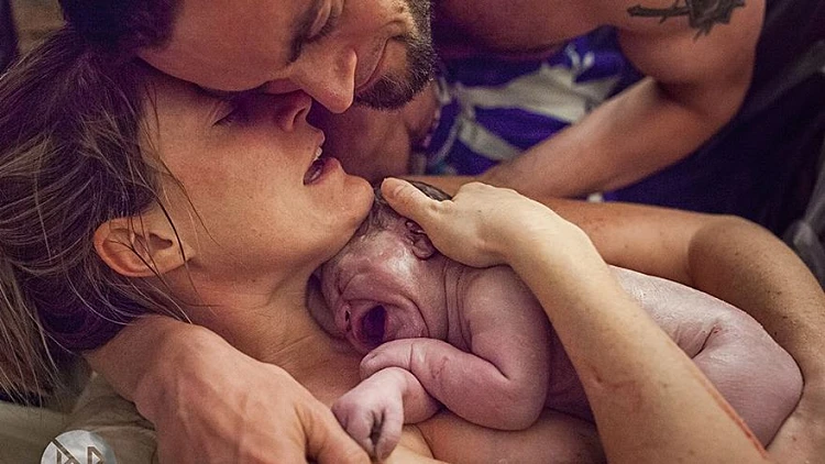 צפו בתמונות הלידה הטובות בעולם