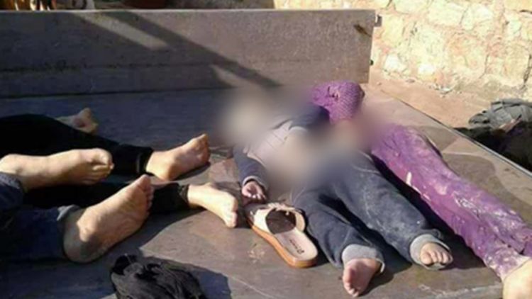 גופות ילדים מוטלות. גופות נערמות בסוריה. אחרי המתקפה הכימית באידליב