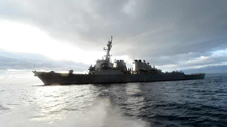 משחתת ספינה תקיפת ארה"ב בסוריה
