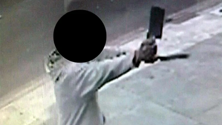חשוד שתקף יהודים בלונדון עם סכין. החשוד באיום על יהודים
