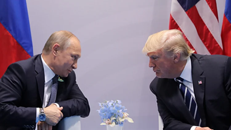 שפל ביחסי ארה"ב-רוסיה. טראמפ ופוטין (רויטרס)