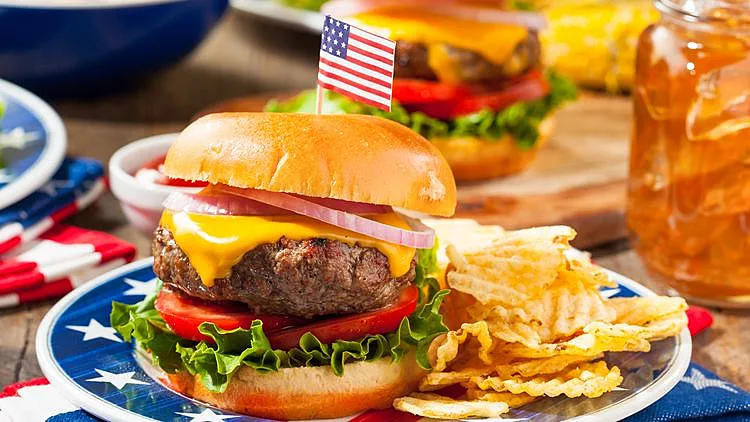 המבורגר עם דגל ארצות הברית
