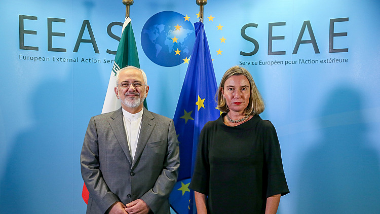שרת החוץ של האיחוד האירופי עם מקבילה האיראני