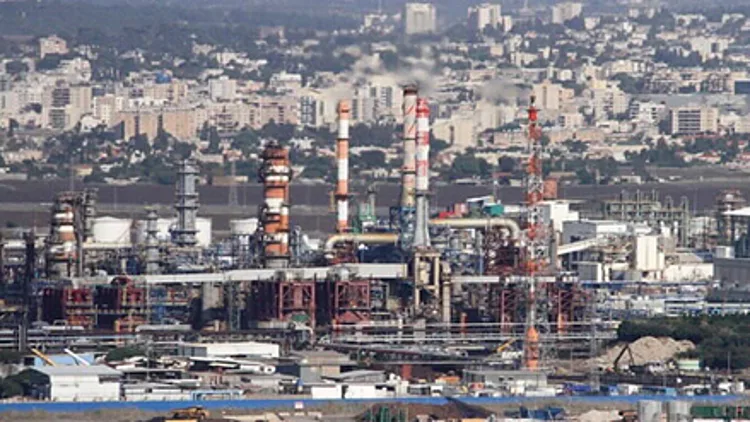 תחלואה גבוהה ופיקוח לקוי: דוח מבקר חריף על הזיהום במפרץ חיפה