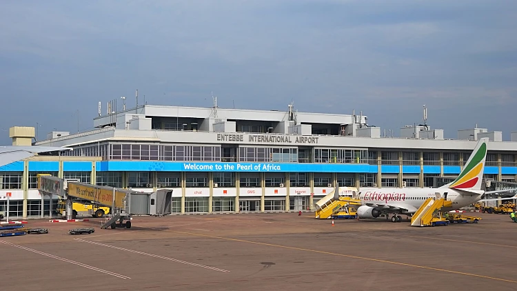 נמל התעופה באוגנדה - ארכיון