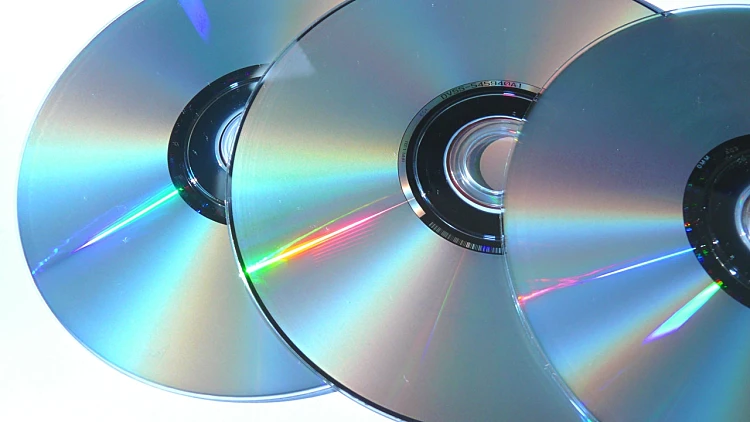 שלושה כותרי CD - קומפקט דיסק