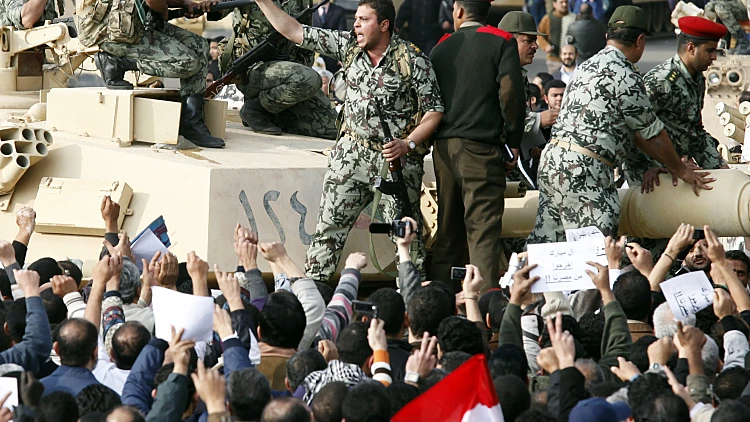 מצרים בדרך להפיכה